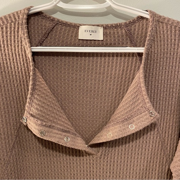 Mauve Waffle-Textured Long Sleeve - Picture 2 of 9